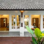 2 Bedroom Villa Private Pool And Bbq Seminyak Bali