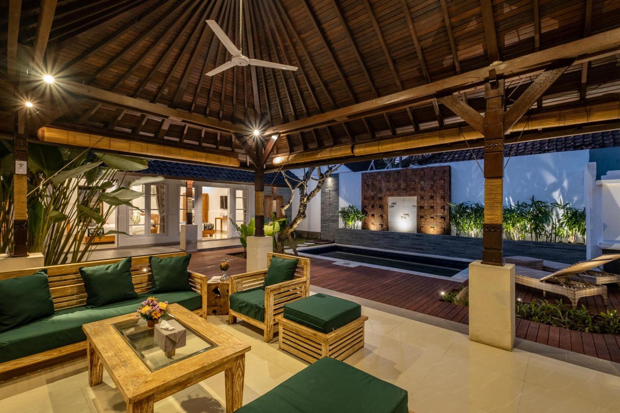 2 Bedroom Private Pool And Bbq Bali * Seminyak (Bali)
